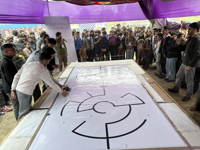 images/gallery/robothon-themazequest/9.jpg
